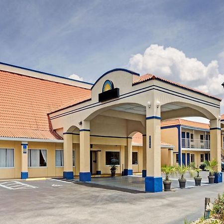 Zen Living Suites Extended Stay - Jacksonville - University Blvd Екстер'єр фото