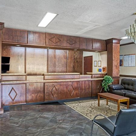 Zen Living Suites Extended Stay - Jacksonville - University Blvd Екстер'єр фото