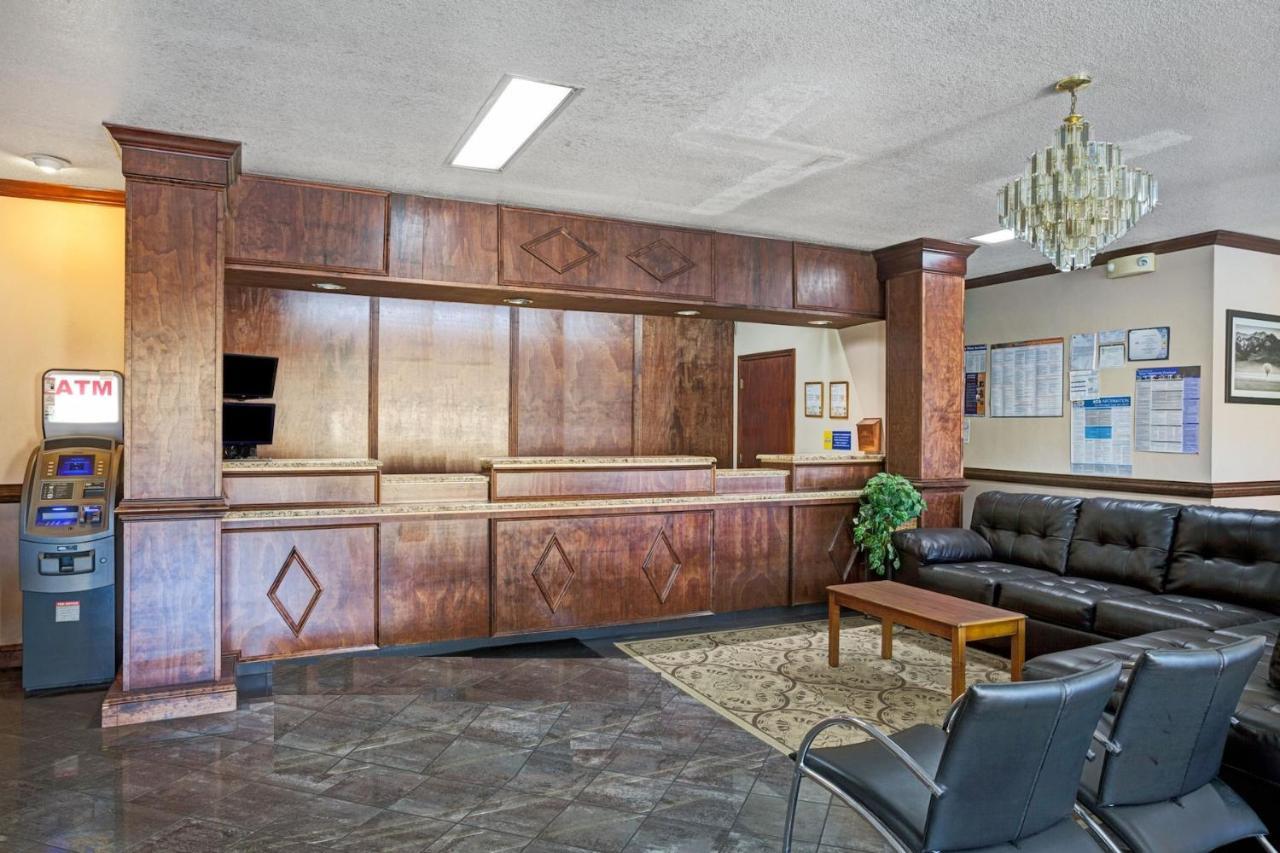 Zen Living Suites Extended Stay - Jacksonville - University Blvd Екстер'єр фото